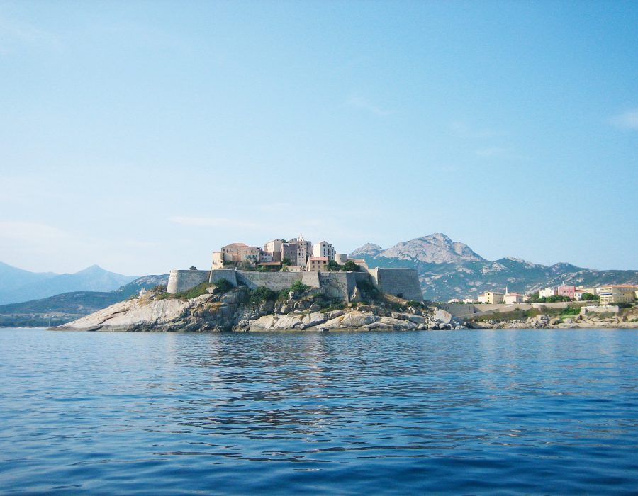 calvi-1821228_1920